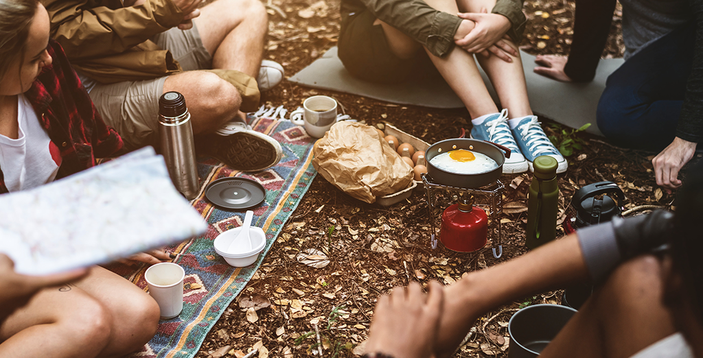 Best Smoking Supplies for a Camping Trip